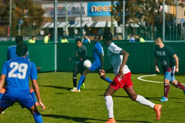 Qué revisar antes de reservar una cancha para tu equipo